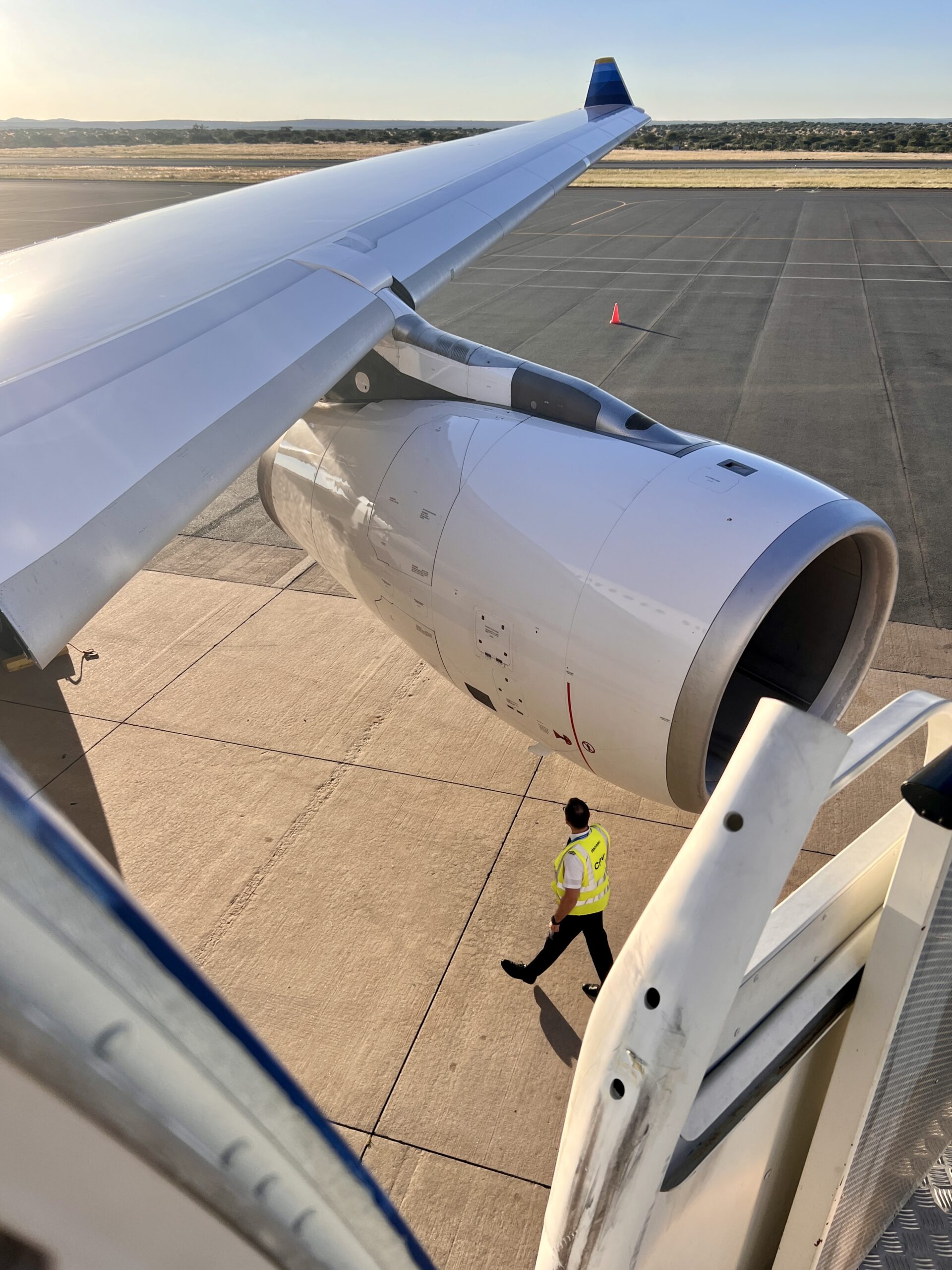 A plane on the tarmac—things to check before choosing a flight